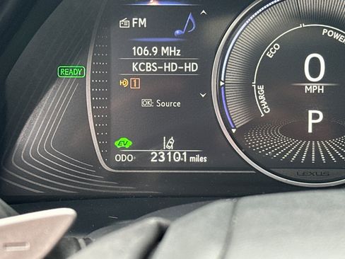 Used 2025 Lexus ES 300h F Sport FWD image 19