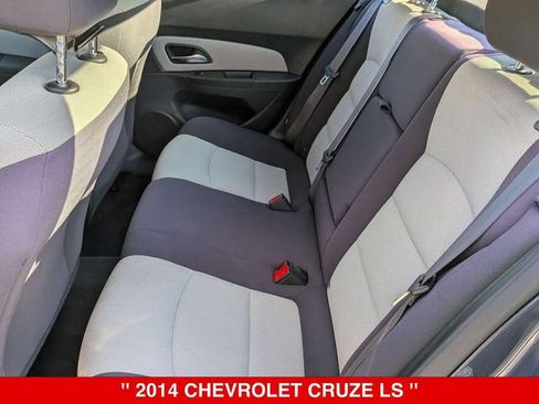 Used 2014 Chevrolet Cruze LS FWD image 29