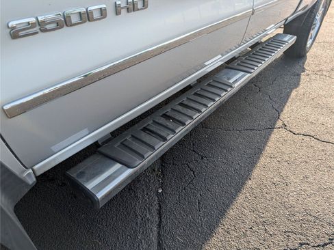 Used 2015 Chevrolet Silverado 2500 LT AWD/4WD image 12