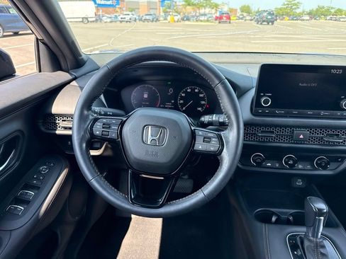 Used 2023 Honda HR-V Sport image 18
