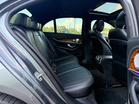 Used 2017 Mercedes-Benz E 300 image 16