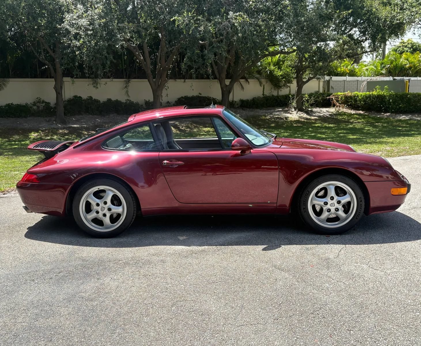 Used 1997 Porsche 911 Carrera image 29