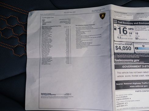 Used 2024 Lamborghini Urus S AWD/4WD image 3