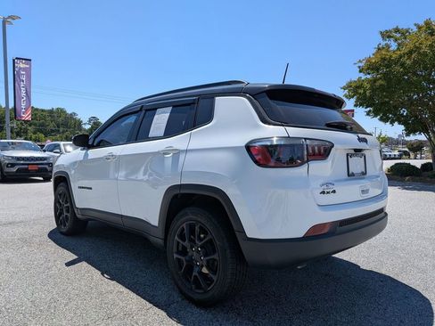 Used 2023 Jeep Compass Latitude w/ Convenience Group AWD/4WD image 6