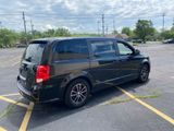 Used 2018 Dodge Grand Caravan SXT w/ Driver Convenience Group image 5