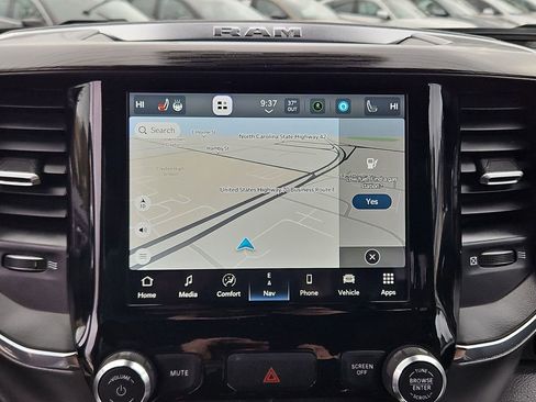 Used 2024 RAM 1500 Laramie image 19