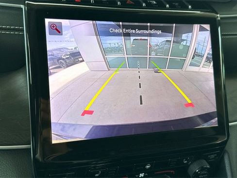 Certified 2023 Jeep Grand Cherokee L Limited image 3