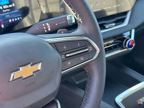 New 2026 Chevrolet Equinox LT w/ Convenience Package II FWD image 27