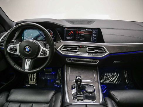 Used 2022 BMW X5 xDrive40i w/ M Sport Package AWD/4WD image 13
