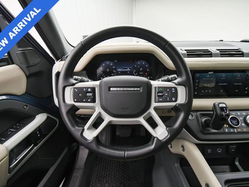 Used 2024 Land Rover Defender 110 S image 13