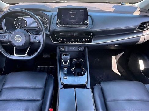 Used 2021 Nissan Rogue SV w/ Premium Package FWD image 7