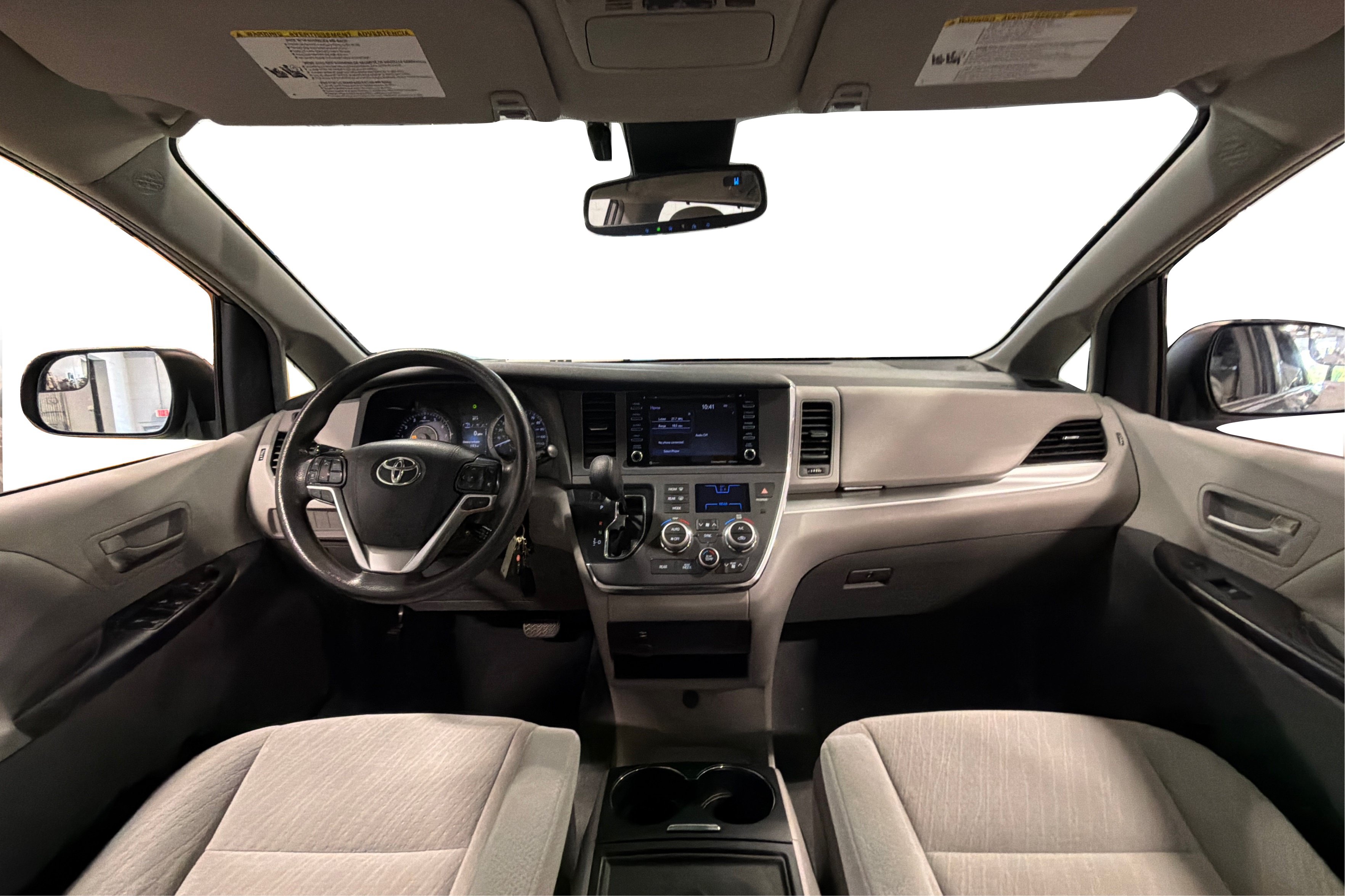 Used 2019 Toyota Sienna LE FWD image 37