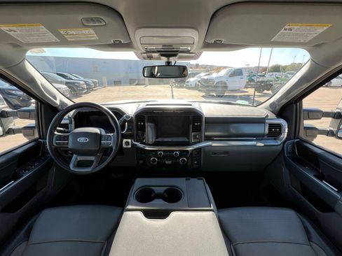 Used 2022 Ford F150 Lariat image 10