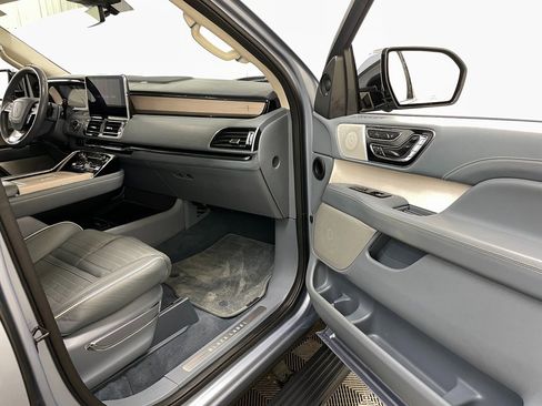 Used 2019 Lincoln Navigator Black Label image 39