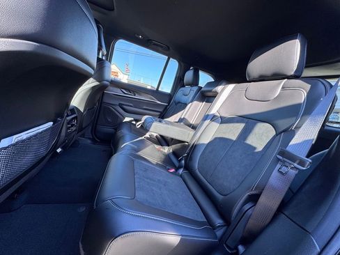 New 2026 Jeep Grand Cherokee Altitude image 15