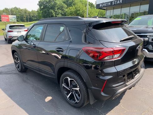 Certified 2021 Chevrolet TrailBlazer RS w/ Convenience Package AWD/4WD image 3