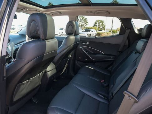 Used 2017 Hyundai Santa Fe Sport FWD image 18