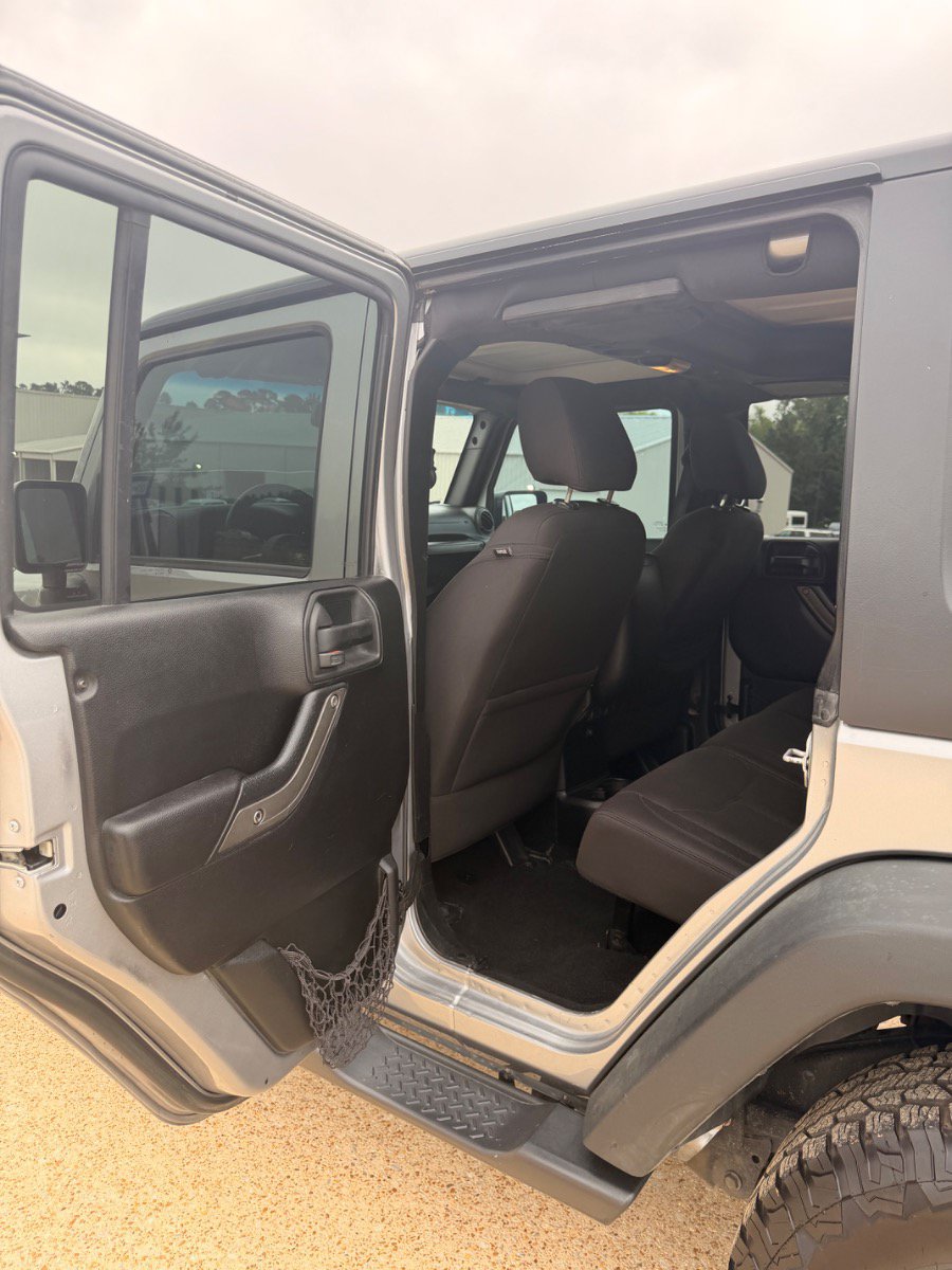 Used 2016 Jeep Wrangler Unlimited Sport w/ Quick Order Package 24S AWD/4WD image 24