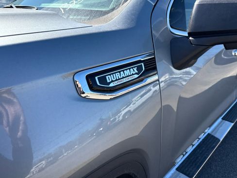 New 2026 GMC Sierra 1500 SLT AWD/4WD image 9
