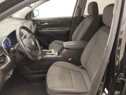 Used 2022 Chevrolet Equinox LT w/ Driver Convenience Package FWD image 17