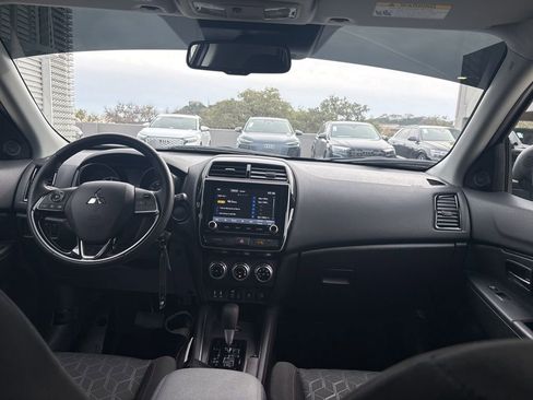 Used 2025 Mitsubishi Outlander Sport ES image 18