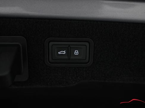 Used 2022 Audi A8 L 3.0T w/ Executive Package image 69