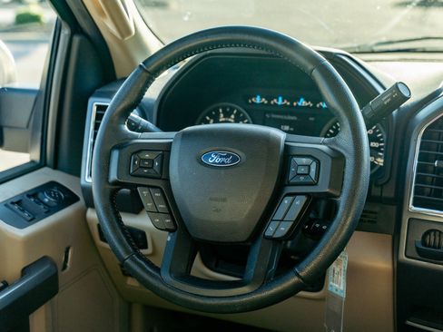 Used 2016 Ford F150 XLT w/ Equipment Group 301A Mid RWD image 19
