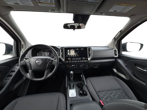 Used 2025 Nissan Frontier SV w/ SV Convenience Package image 18