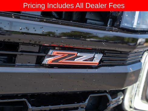 Used 2024 Chevrolet Tahoe Z71 w/ Luxury Package AWD/4WD image 3