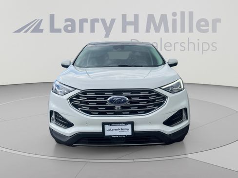 Used 2020 Ford Edge Titanium w/ Equipment Group 301A AWD/4WD image 8