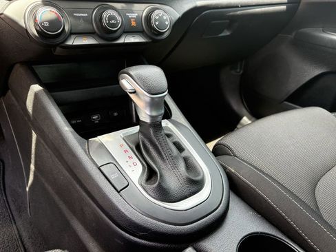 Used 2024 Kia Forte LXS w/ LXS Technology Package FWD image 20