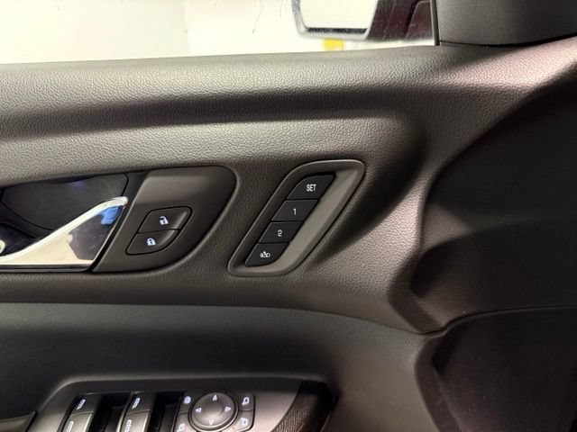 Certified 2022 GMC Acadia AT4 w/ Technology Package AWD/4WD image 12