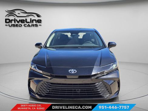 Used 2025 Toyota Camry LE image 2