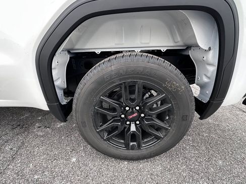 New 2026 GMC Sierra 1500 Pro w/ Graphite Edition image 30