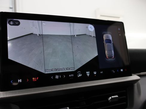 Used 2025 Ford Explorer ST-Line image 19