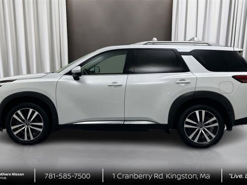 Certified 2025 Nissan Pathfinder Platinum w/ Cargo Package image 8
