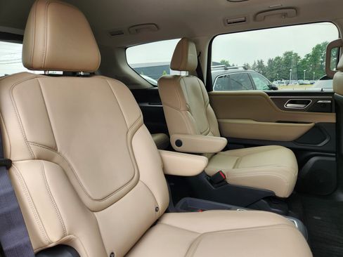 Certified 2025 INFINITI QX80 Pure AWD/4WD image 16