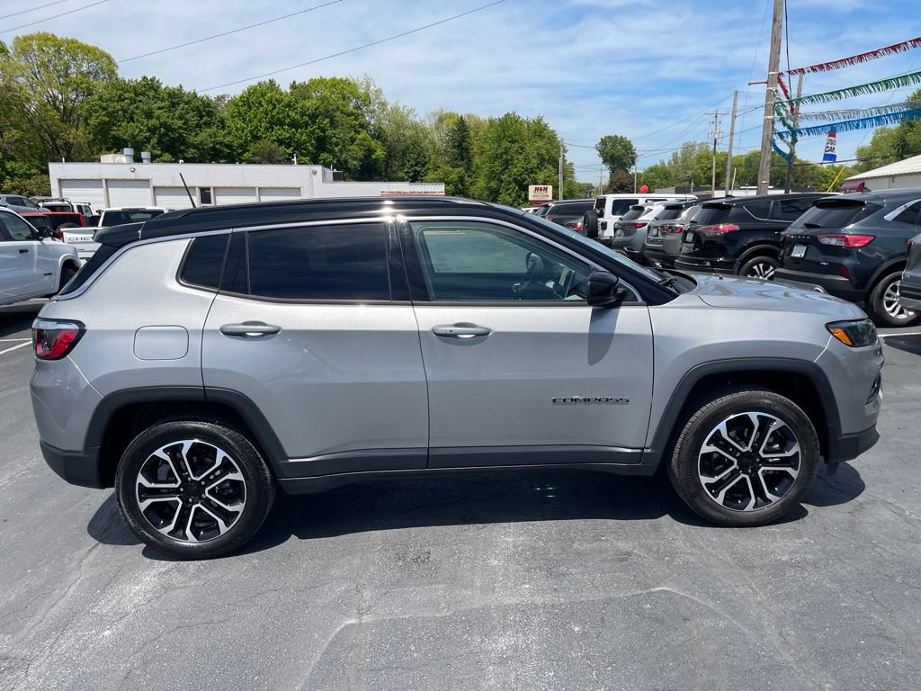 Used 2022 Jeep Compass Limited AWD/4WD image 8
