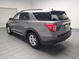 Used 2022 Ford Explorer XLT w/ Equipment Group 202A image 5