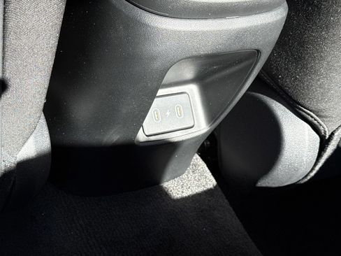 Certified 2025 Hyundai Elantra Sport image 14