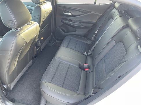 New 2026 Buick Envista Preferred image 13