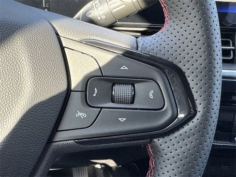 New 2026 Chevrolet Trax RS w/ Sunroof Package image 15