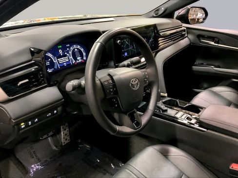 Used 2025 Toyota Camry XSE w/ Premium Package AWD/4WD image 18
