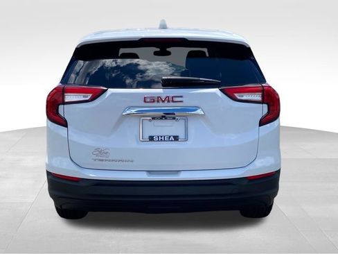 Certified 2024 GMC Terrain SLE FWD image 4