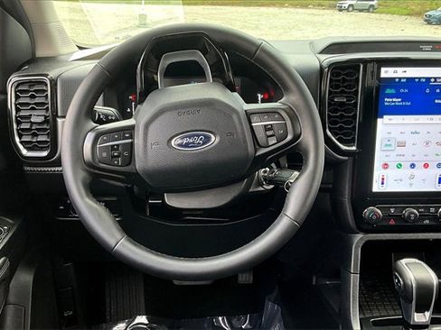 Used 2024 Ford Ranger XLT image 5