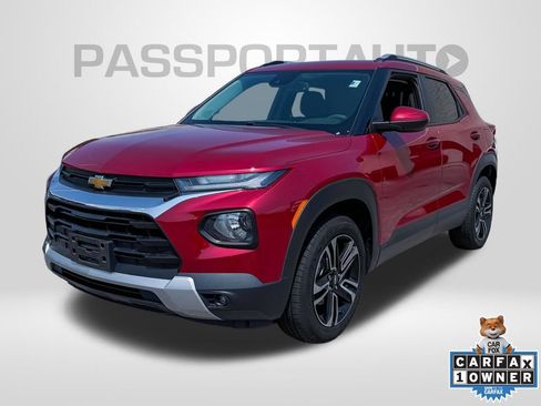 Used 2021 Chevrolet TrailBlazer LT w/ Convenience Package AWD/4WD image 1