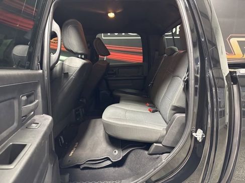 Used 2024 RAM 2500 Tradesman w/ Chrome Appearance Group image 13