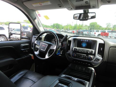 Used 2017 GMC Sierra 3500 SLT AWD/4WD image 28