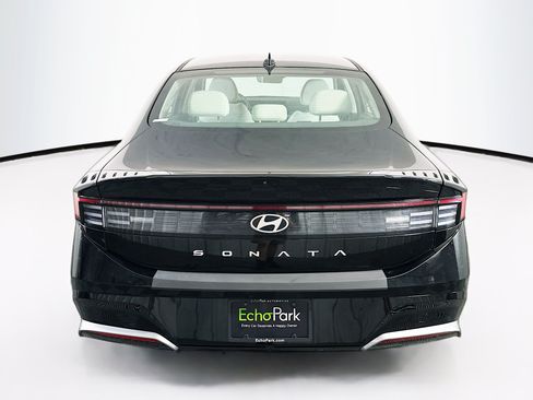 Used 2025 Hyundai Sonata SEL FWD image 7