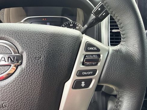 Used 2021 Nissan Titan SV w/ SV Convenience Package RWD image 36